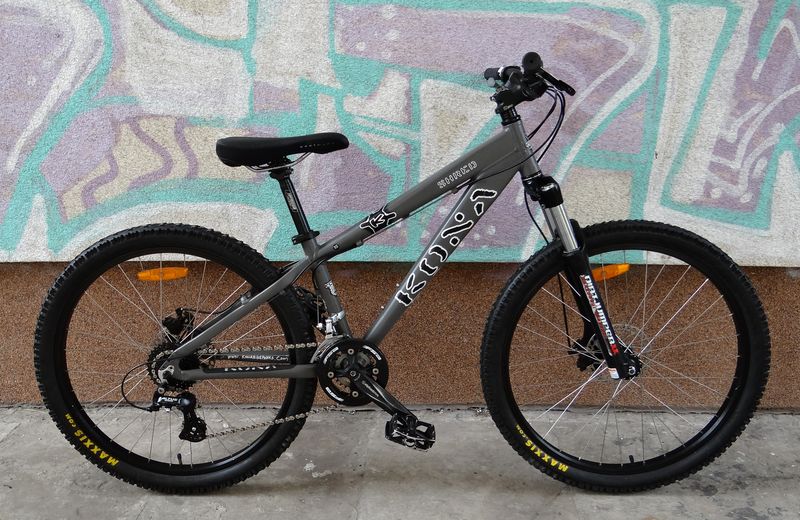 Kona shred cheap dirt jumper