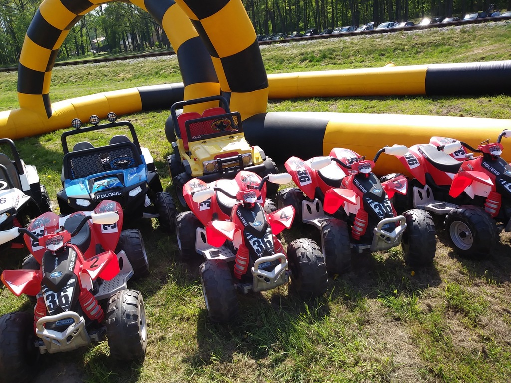 QUAD  elektryczne +dmuchany tor