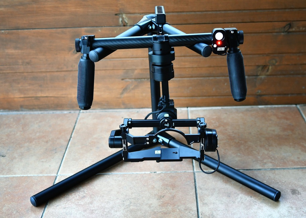 Gimbal 3-osiowy DYS Summer pod GH4/A7S