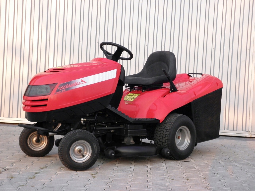 TRAKTOREK KOSIARKA CASTELGARDEN 13,5 HP - BARAS