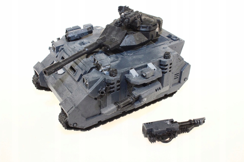 Warhammer 40k Chaos Space Marine Predator Tank