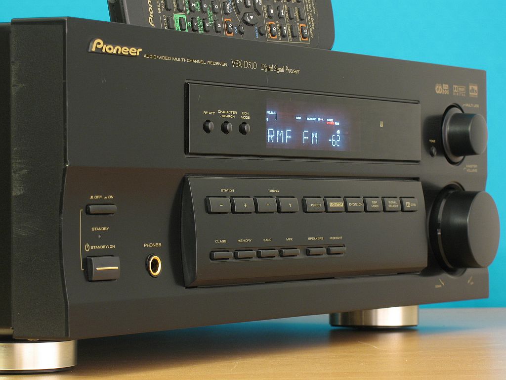 PIONEER VSX-D510 + PILOT