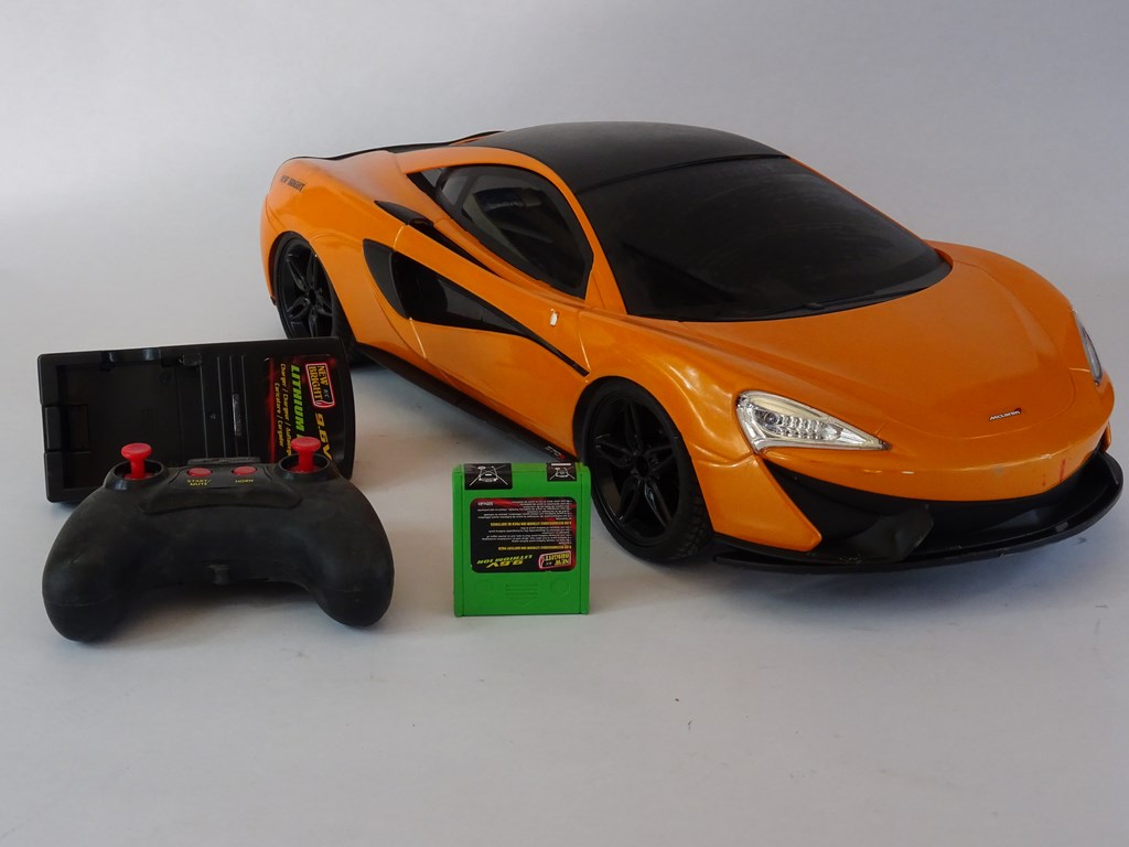 New bright 2024 mclaren 570s