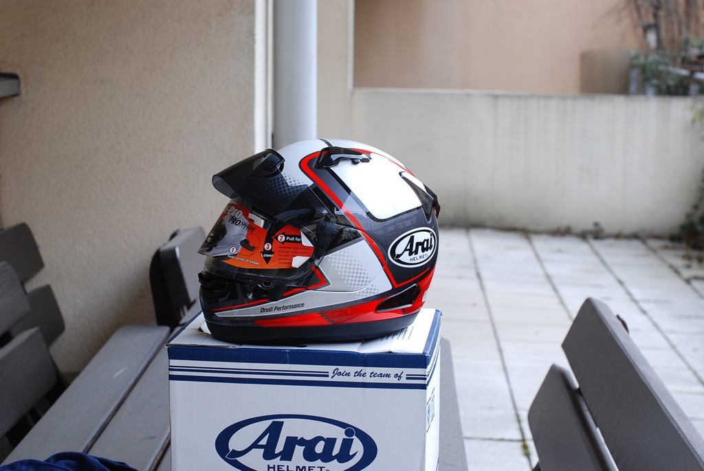 Arai qv pro carve 2024 red