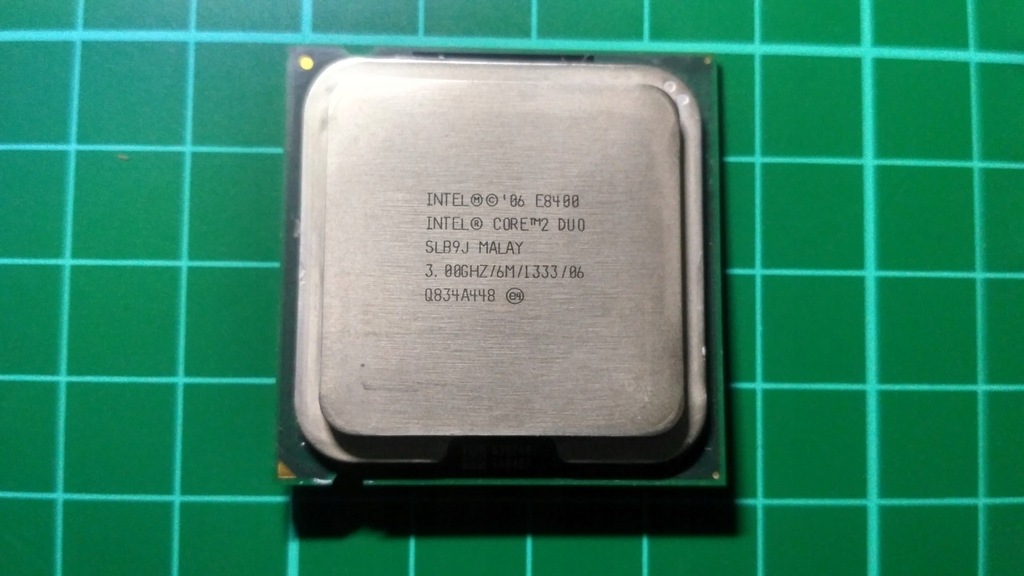 Intel Core 2 Duo e8400 chłodzenie Intel cooler BOX