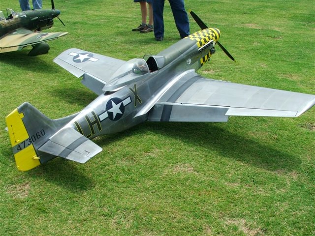 OGROMNY P-51 MUSTANG ZIROLLI roz 249cm