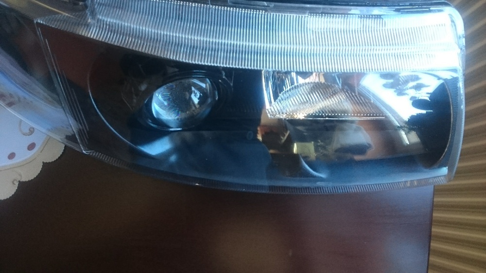 Lampy przód Seat Toledo 1M/ Leon BI-Xenon