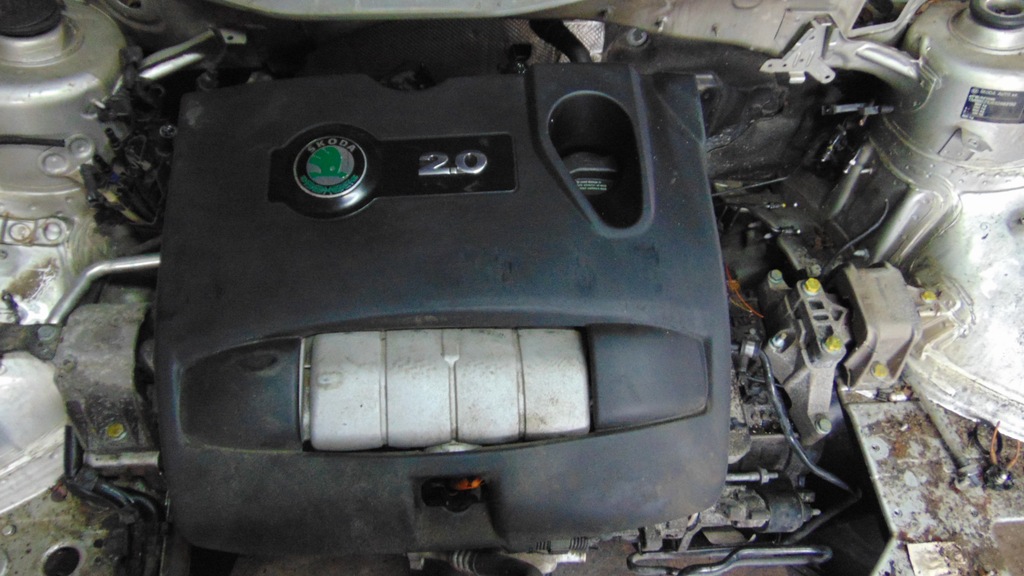 SILNIK AZJ SKODA VW OCTAVIA I 2.0 BENZYNA