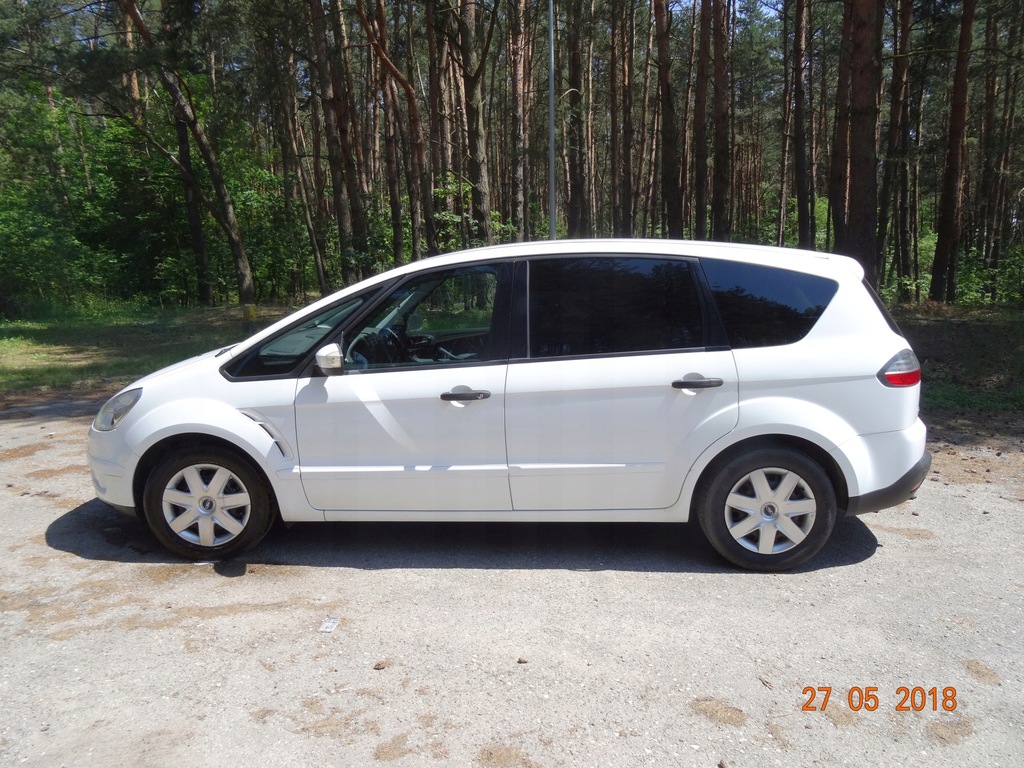 samochód osobowy ford s-max