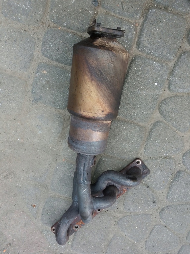 BMW E90 katalizator 318i e91