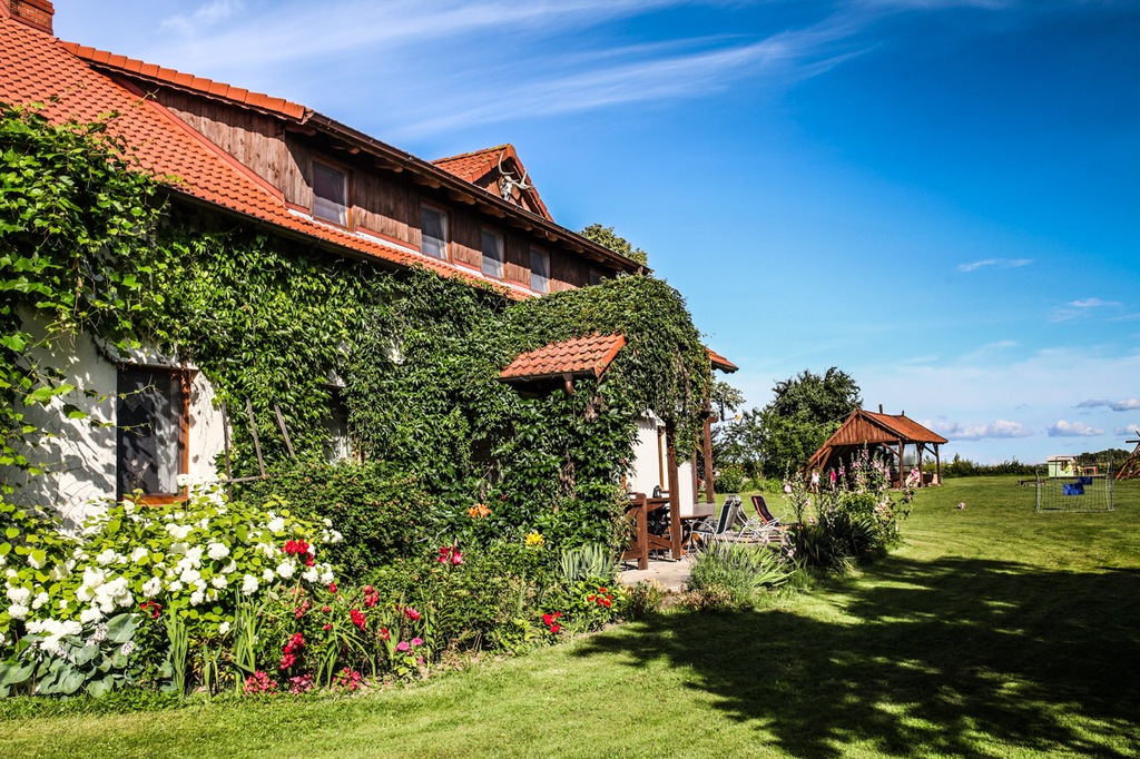 MAZURY GIŻYCKO - OKOLICE - LEŚNICZÓWKA HUBERTUS