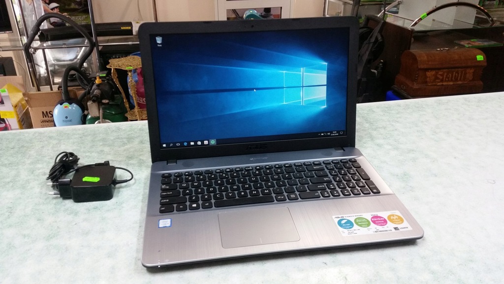 ASUS X541UA-GQ1315T 1TB/4GB/i3-6006U