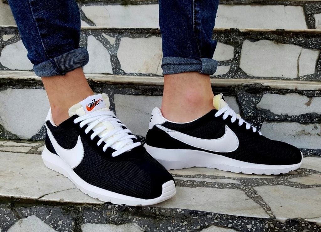 nike roshe run cortez