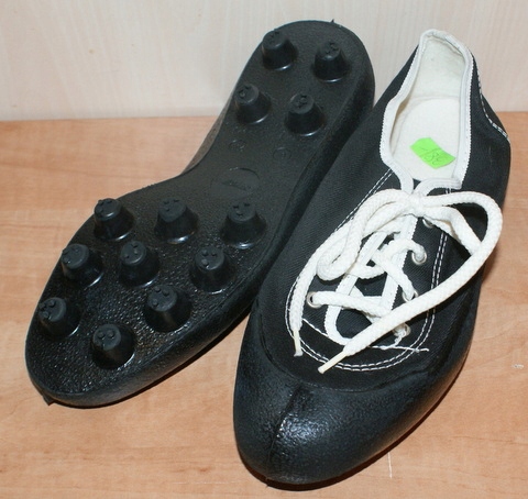 Buty piłkarskie korkotrampki