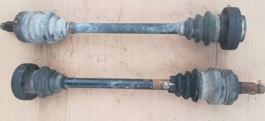 BMW E36 COMPACT PÓŁOŚ PÓŁOŚKA PRZEGUB