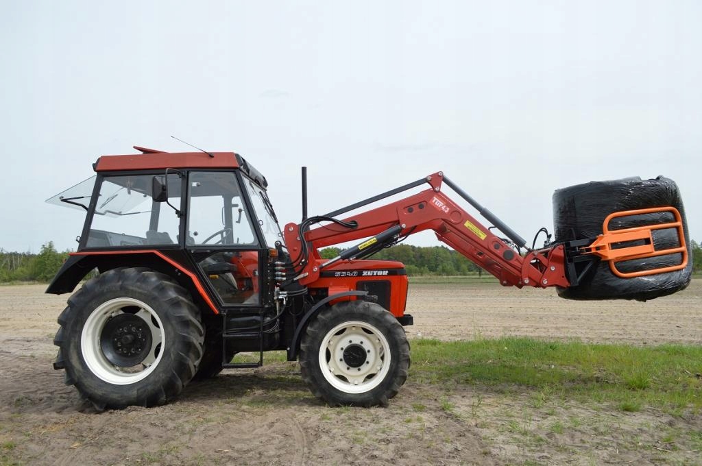TUR MTZ 82 MTZ82 ładowacz czołowy MTZ 82 MTZ82