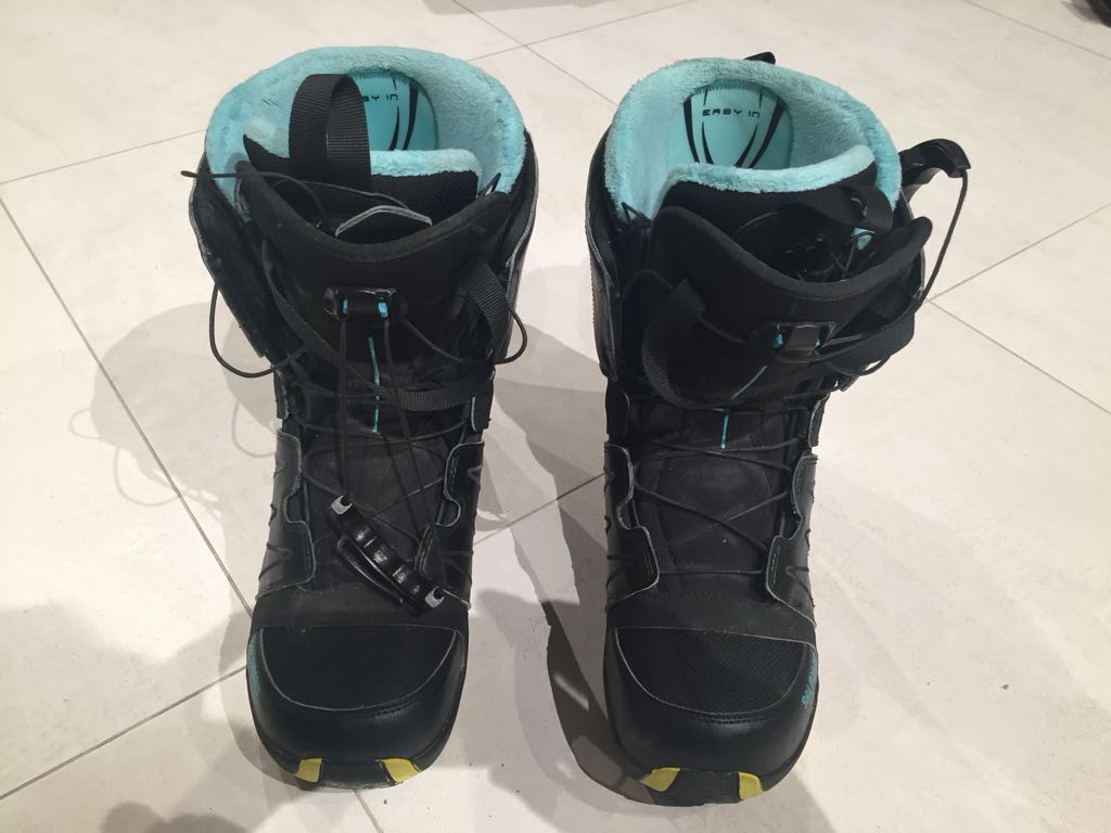 Salomon solace snowboard boots on sale