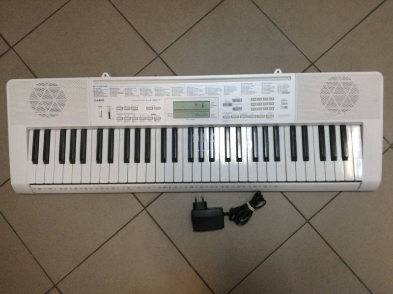 KEYBOARD CASIO LK-247