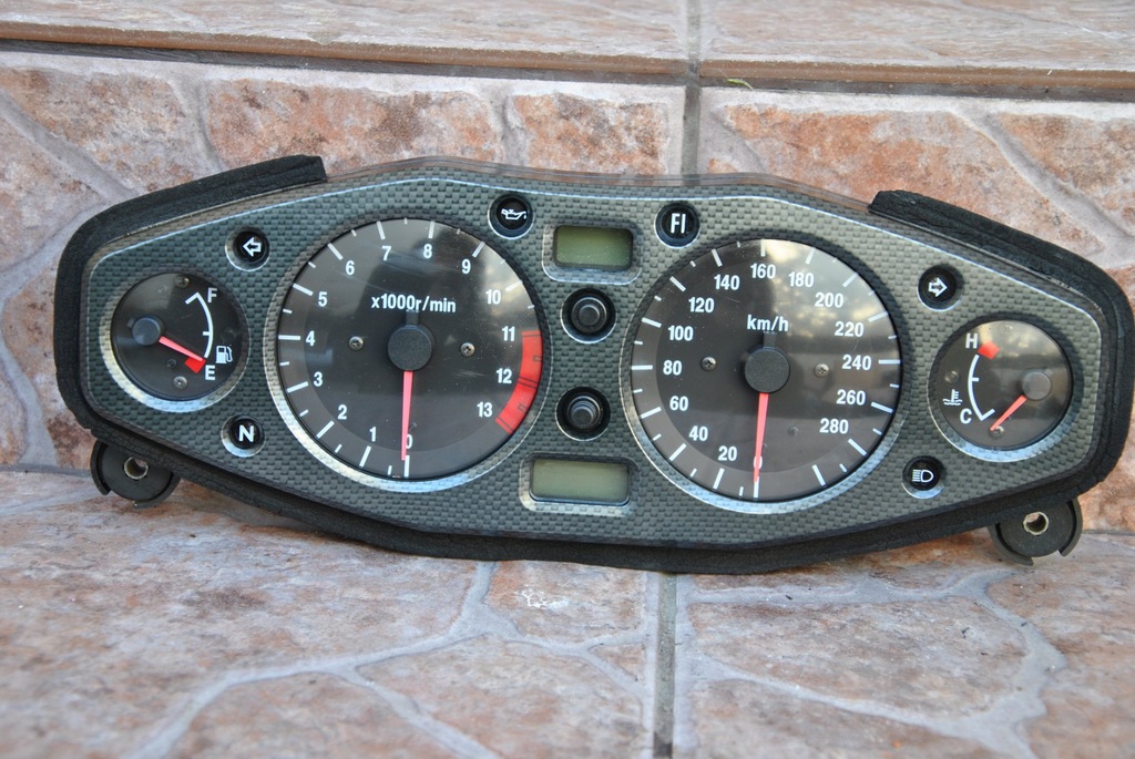 Licznik Zegar Liczniki Suzuki GSX-R 1300 Hayabusa