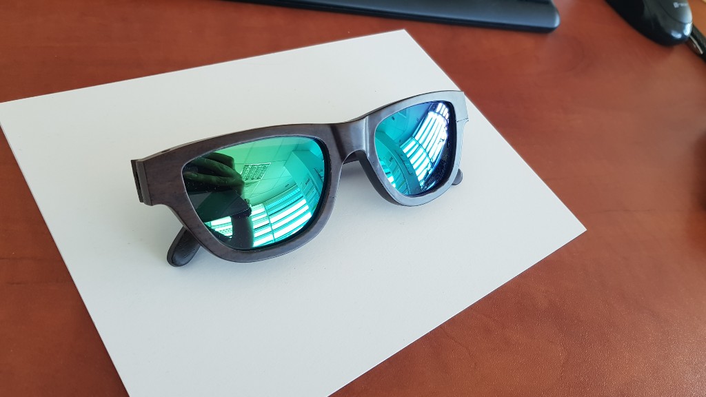 Drewniane okulary przeciwsłoneczne Gepetto. Nowe