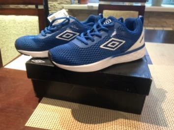 Świetne Umbro Alofi nowe !!!