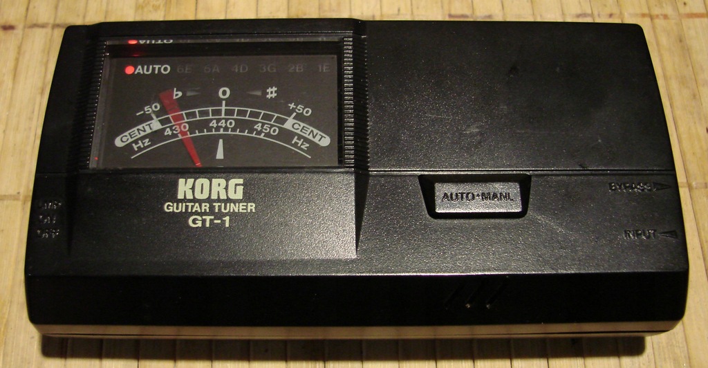 KORG GT-1 - GUITAR TUNER - STROIK GITARY - ANALOG