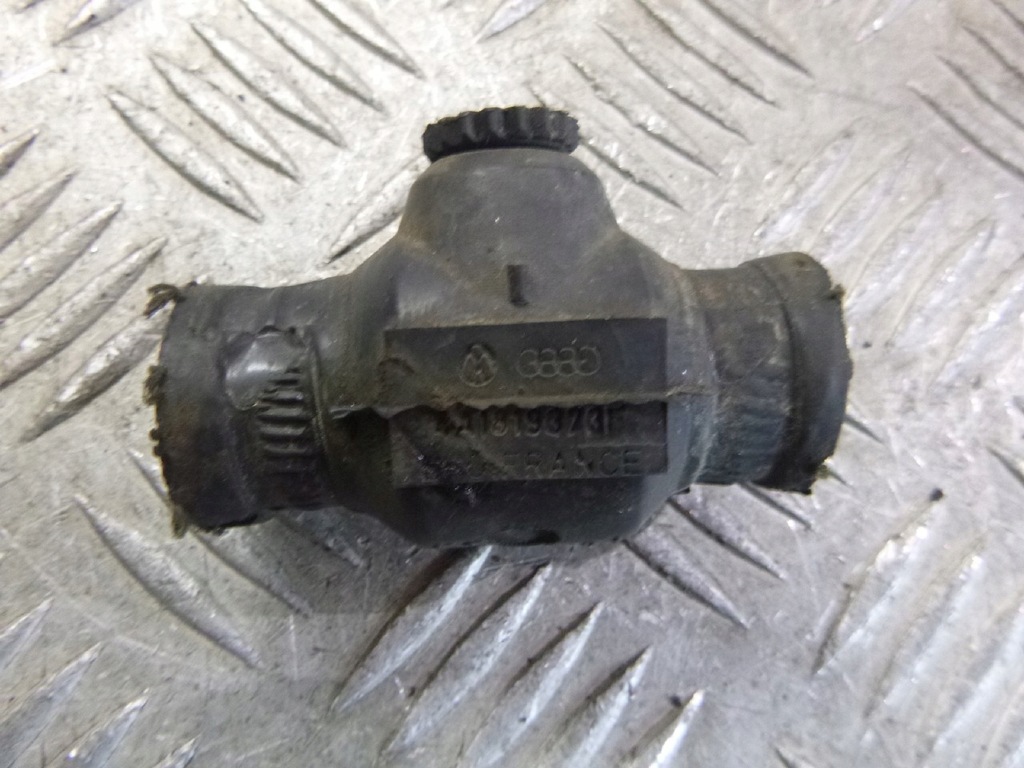 ODPOWIETRZNIK NAGRZEWNICY 4A1819373F AUDI 100 C4
