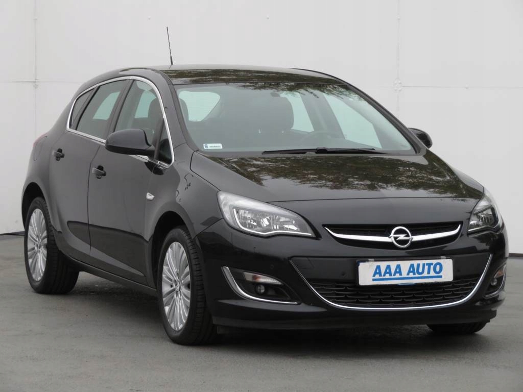 Opel astra salon