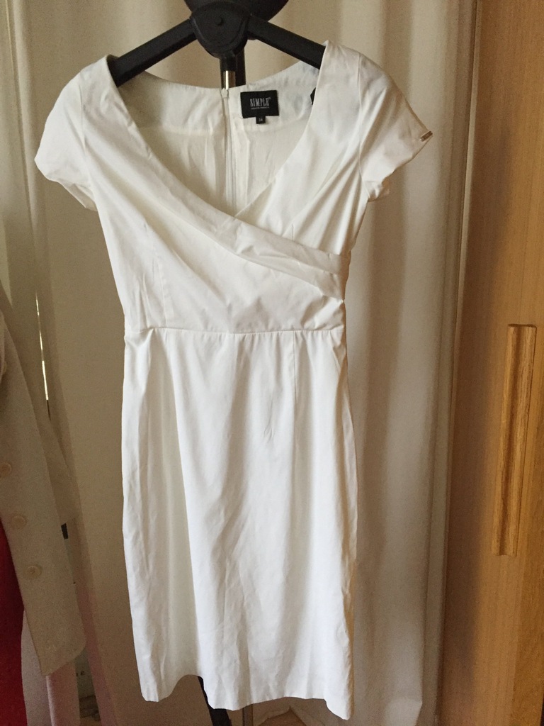 Sukienka biała Simple 34