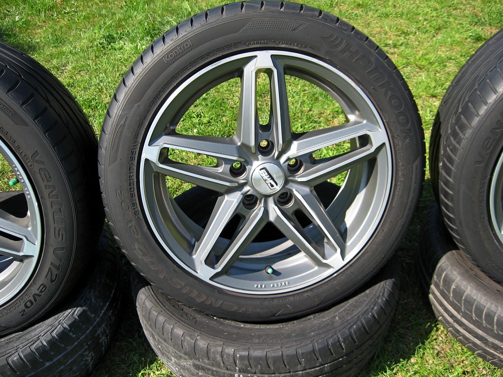 KOŁA 17' RENAULT Laguna III - 5x114,3 - 215/50/17
