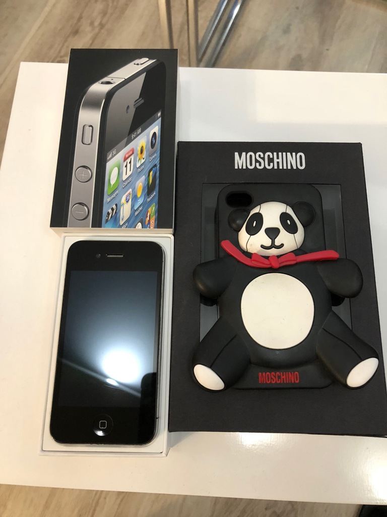 Iphone 4 + etui Moschino Panda ( ideał )
