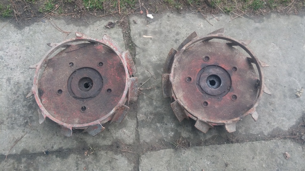 metalowe koła traktorka MF-70