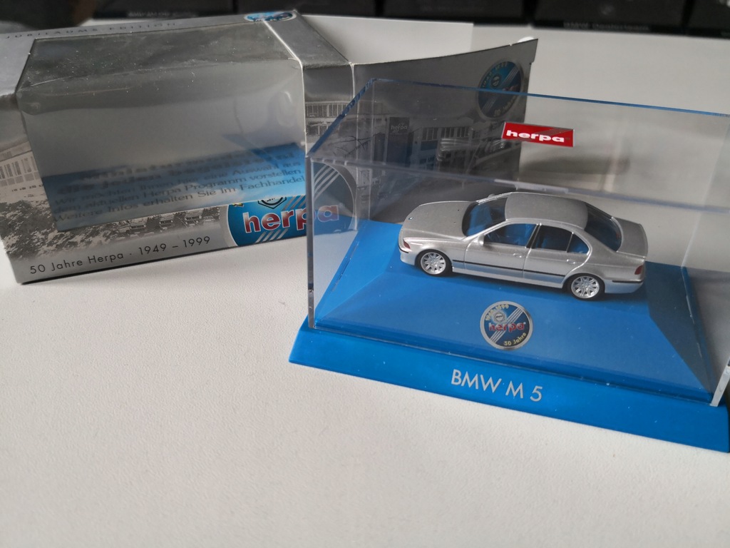 BMW M5 E39 1:87 HERPA