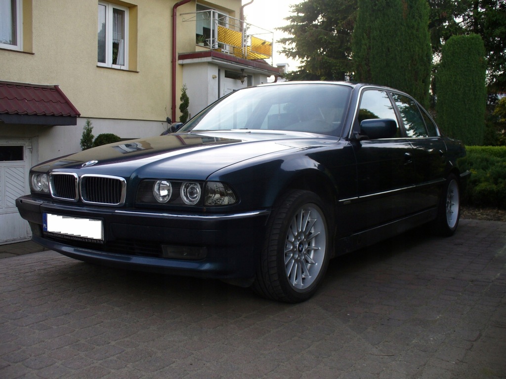 BMW 730i E38, 3,0 V8 benzyna, 218 KM, 1996 rok
