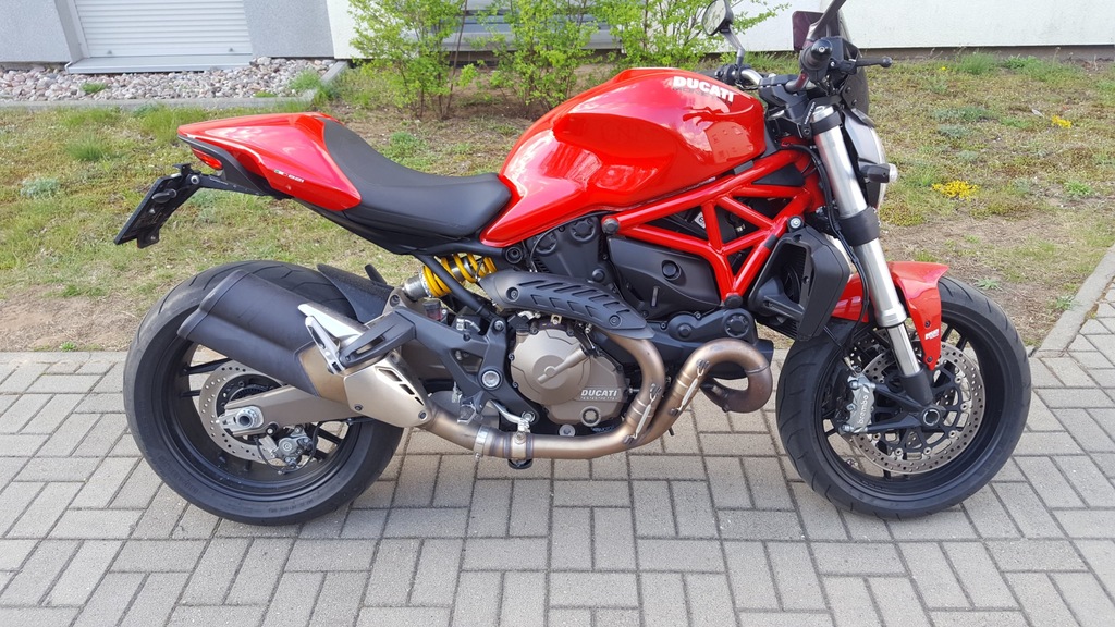 Ducati monster deals 821 cena