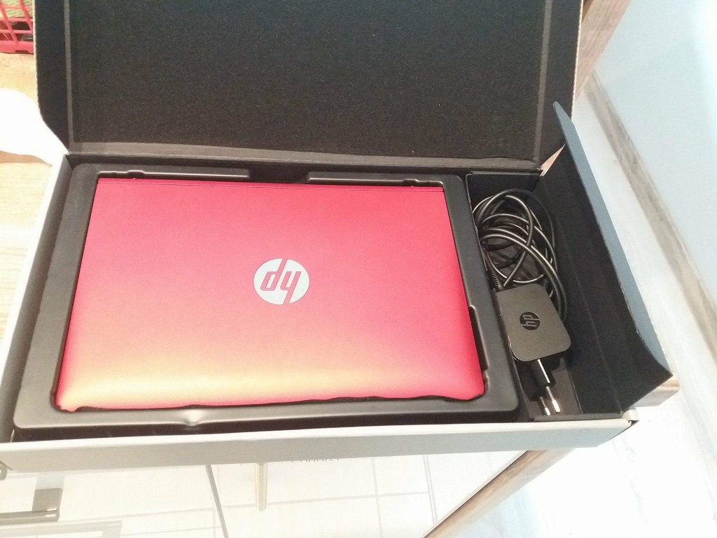Laptop 2 w 1 HP Pavilion x2 10-n120nw Czerwony