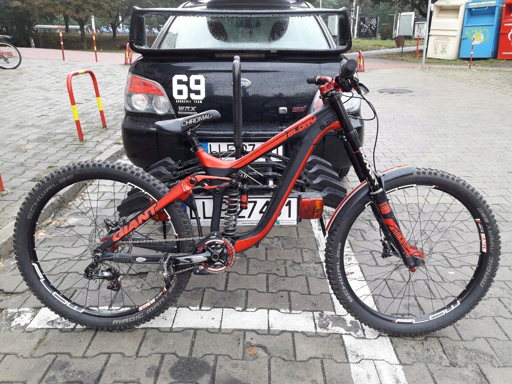 Giant Glory Advanced 27.5 koła Carbon DH Downhill