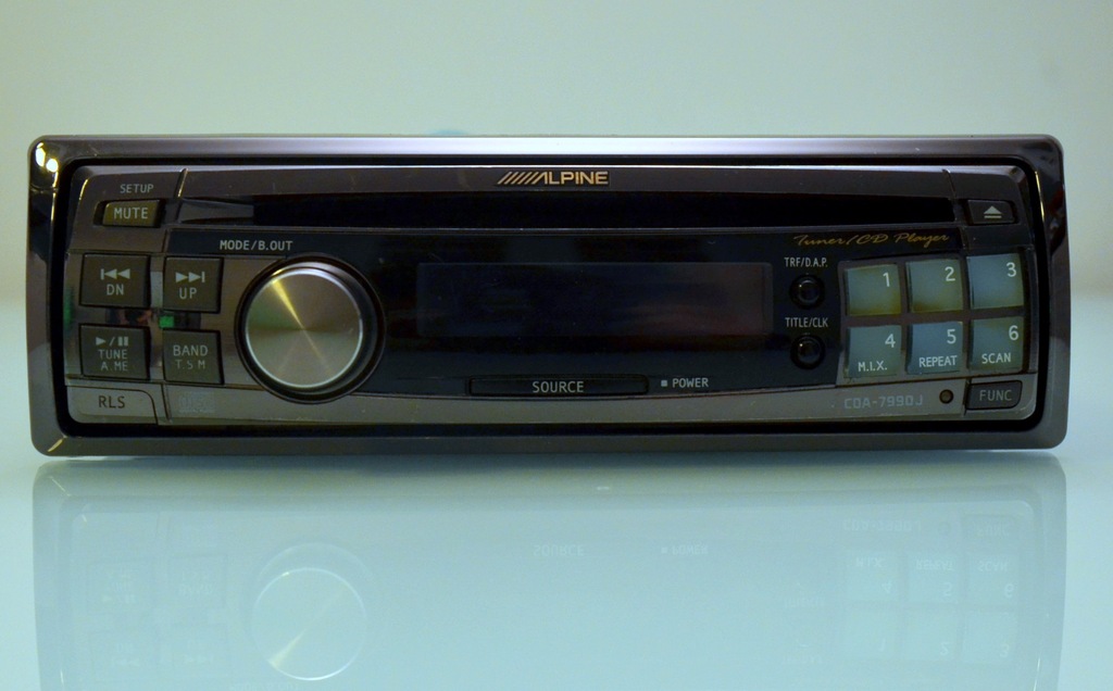 ALPINE CDA-7990J F1ステータス CDA-7990J F#1 status アンプレス