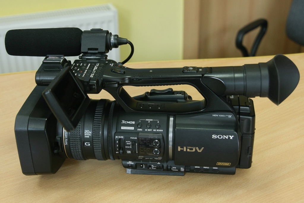 Kamera Sony HVR-Z5E, rekorder HVR-MRC1, zestaw