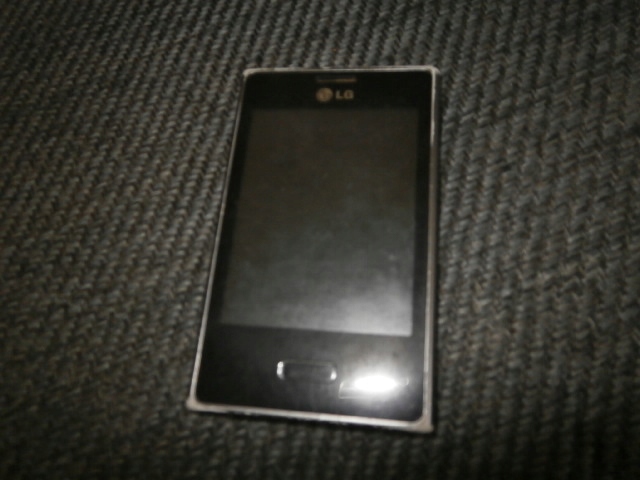 Telefon LG E400, Swift L3