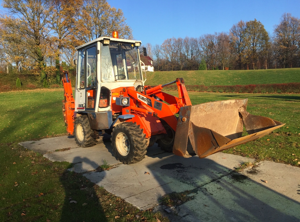 Koparko-ładowarka Kubota R410