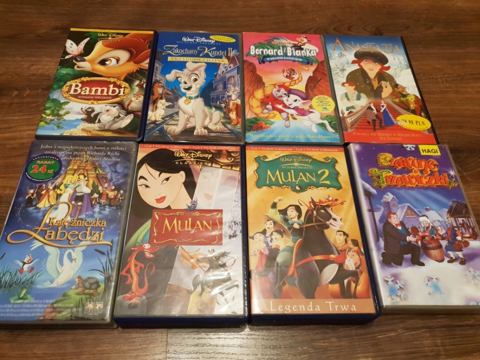Bajki Disney VHS Kasety wideo Mulan Bambi itp