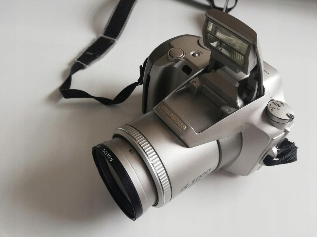 Aparat analogowy Olympus Lustrzanka klisza kliszę