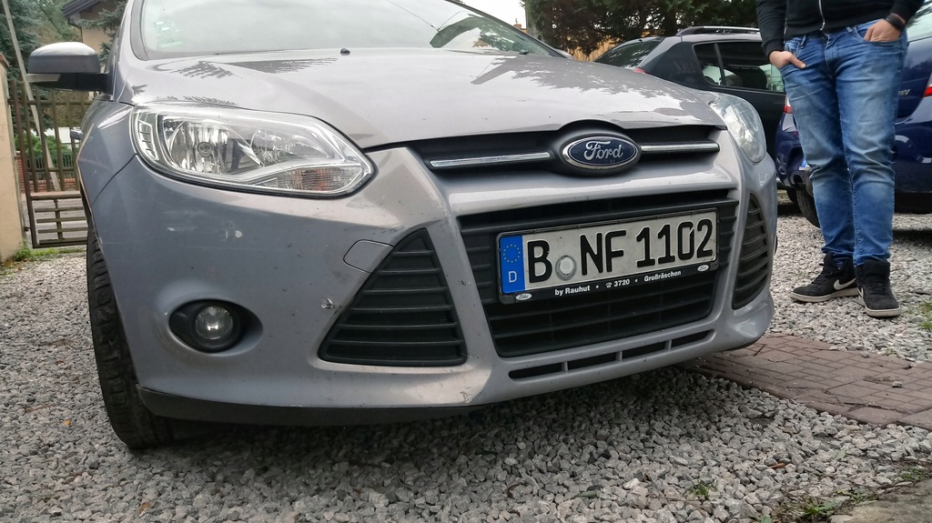 zderzak przód ford focus mk3 III 2011- lakier LB