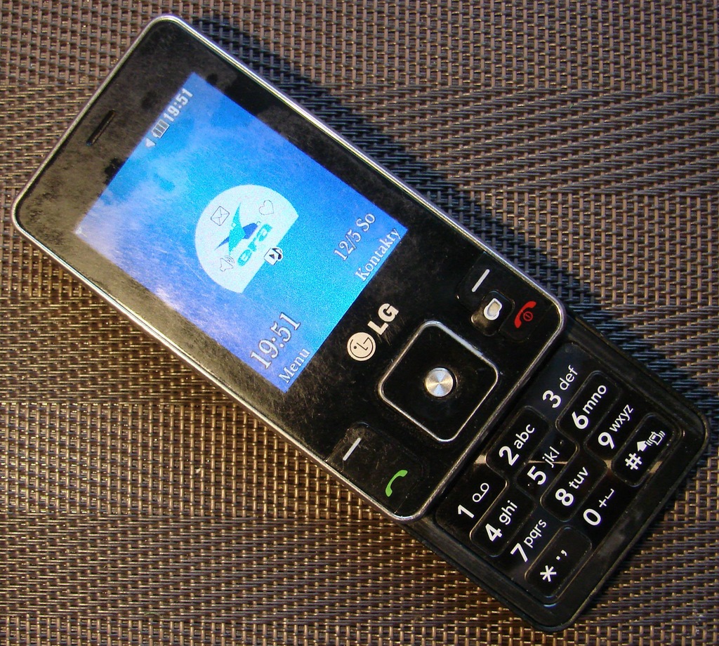 LG KC550 - PL MENU - Bez Simlocka - Sprawny 97%