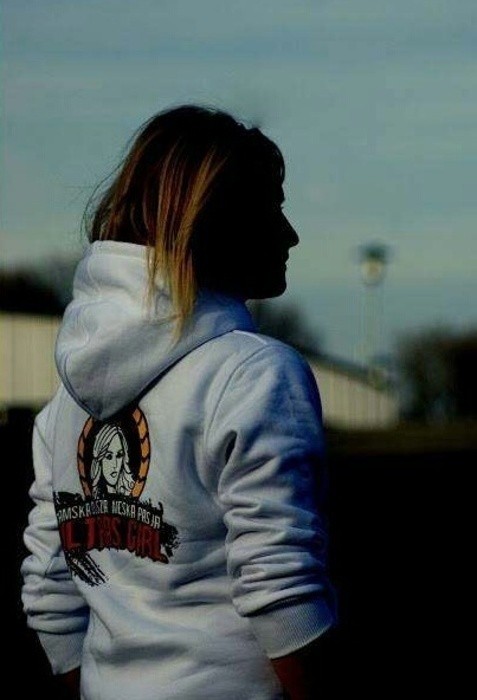 Nowa biała buza Ultras Girl