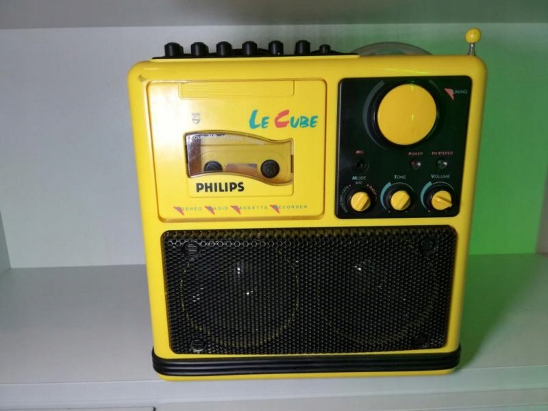 RADIO PHILIPS D8080