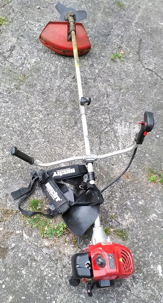 Kosa spalinowa HECHT 146 BTS