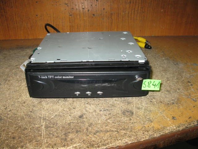 SAMOCHODOWY MONITOR TFT - NR S841