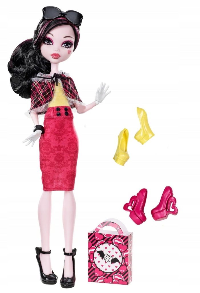 BBR91 MONSTER HIGH KOCHAM BUTY DRACULAURA
